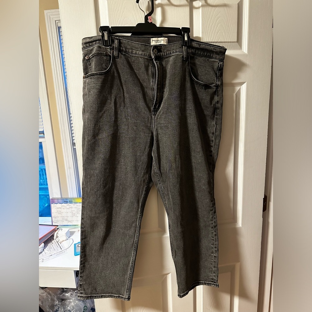 Abercrombie Curve Love Ankle Straight Jeans